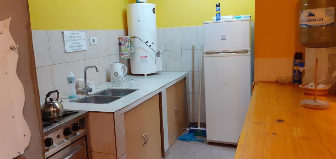 Hostel El Viajante 洛斯安蒂果斯 外观 照片