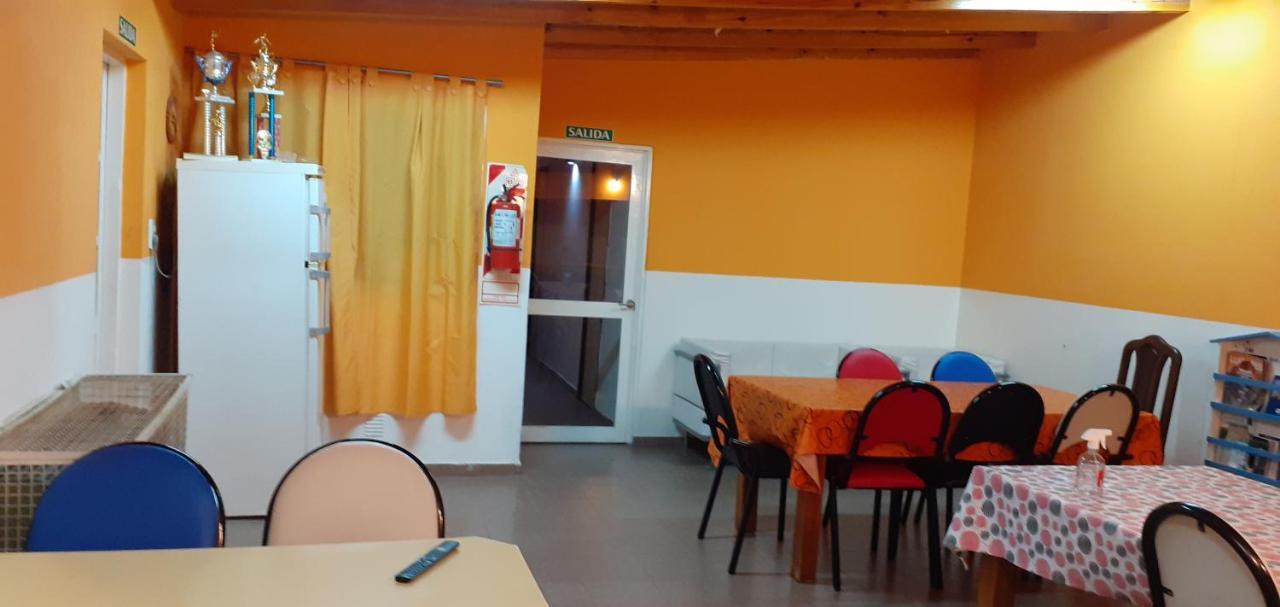 Hostel El Viajante 洛斯安蒂果斯 外观 照片