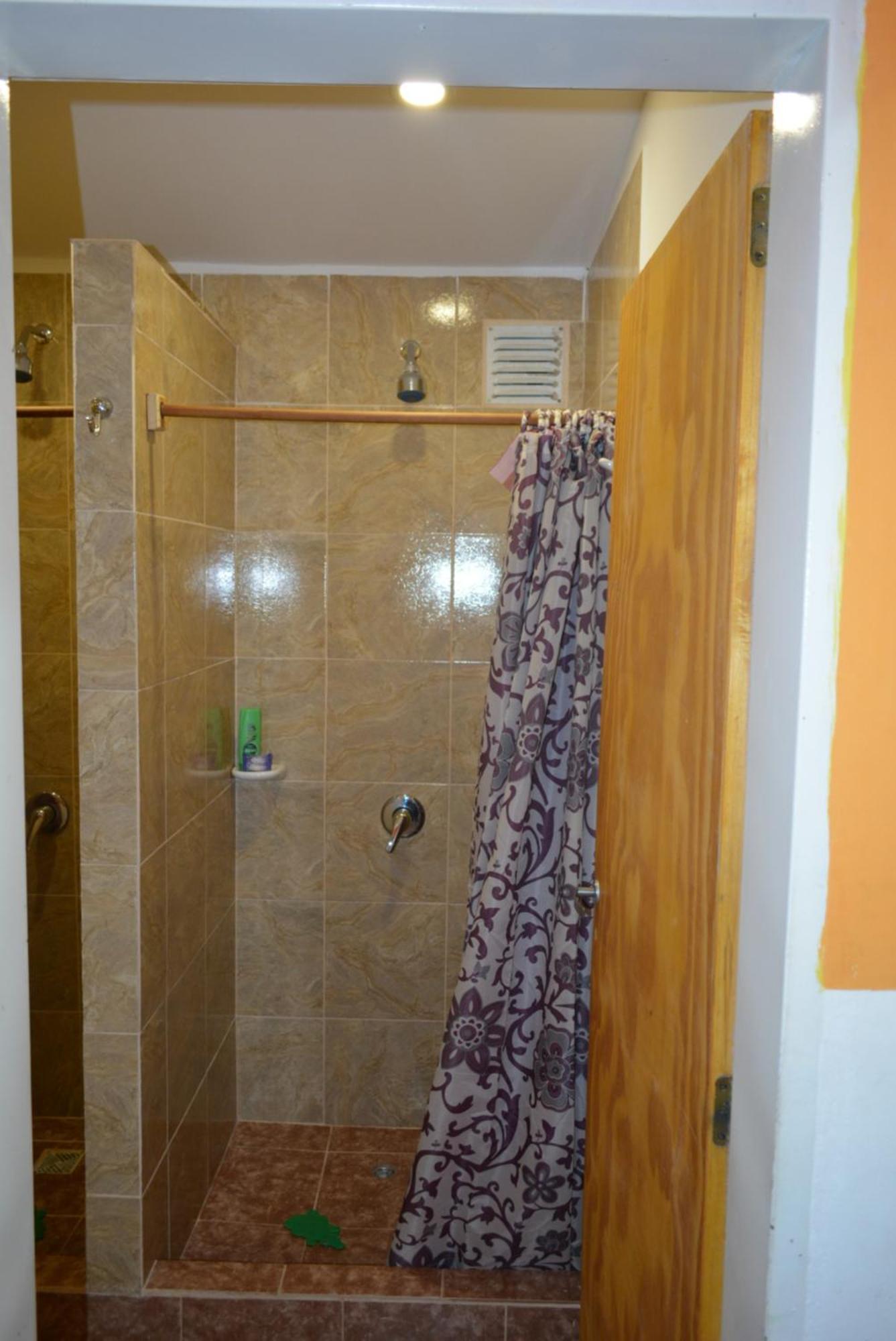 Hostel El Viajante 洛斯安蒂果斯 外观 照片